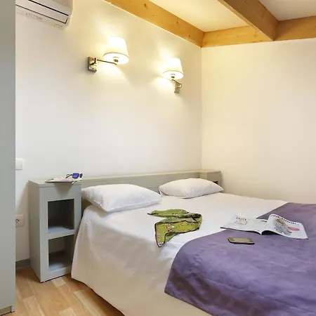Appart hôtel Vacancéole - Résid'price 2*