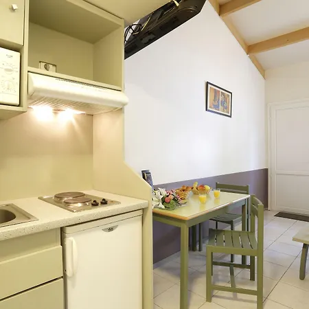 Vacanceole - Resid'price 公寓式酒店 梅维尔